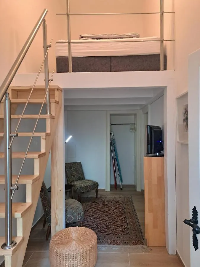 דירות וינה Ruhige Art-Garconniere Mit Balkon